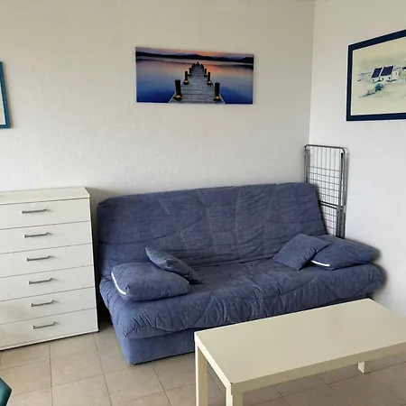 En Résidence Face Avec Parking *